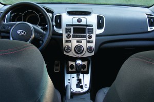 Kia Forte, Cerato 2010-2011dash trim kit
